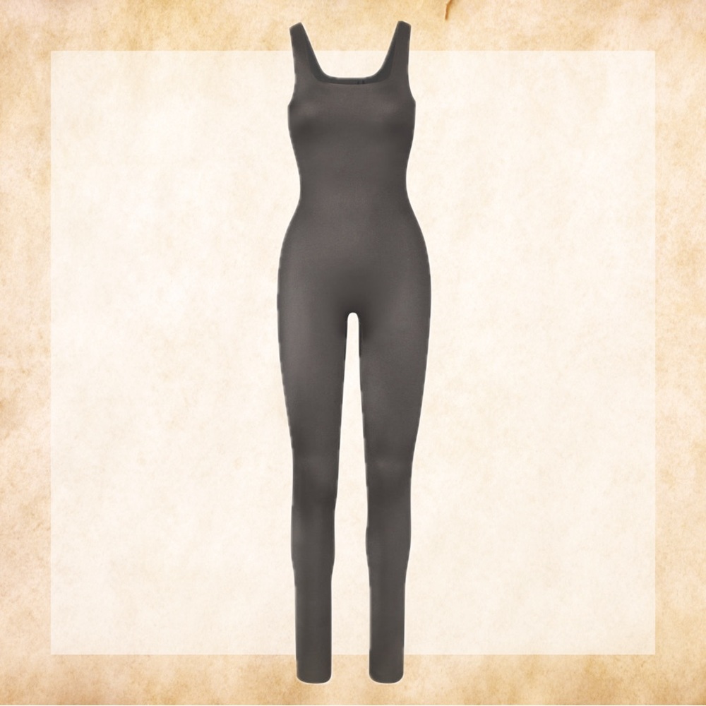 SKIMS All-in-one Shine Square Neck Tank Onesie in Gunmetal size S NWT!
